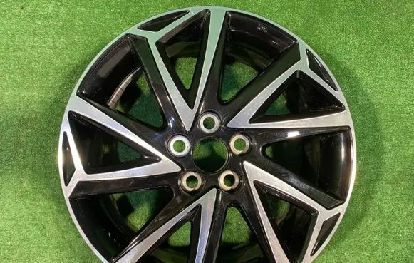 Toyota Yaris XP210 R16 alloy rim 