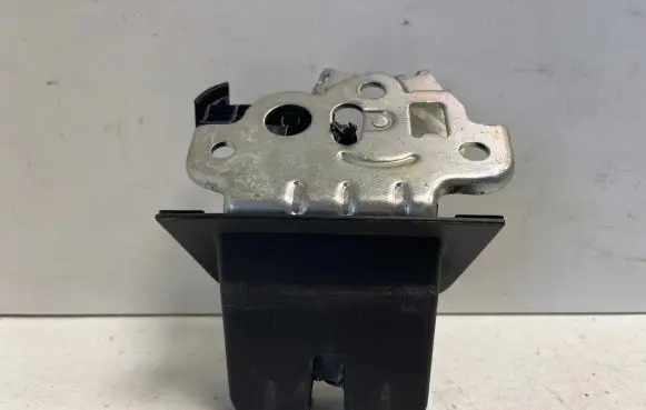 Audi Q7 4L Tailgate/trunk/boot lock/catch/latch 4F9827505