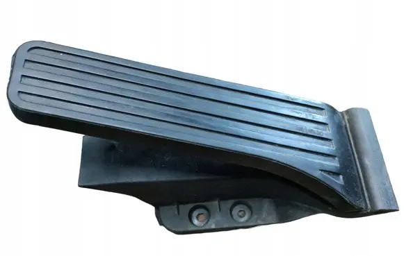 Mercedes-Benz S W222 Accelerator throttle pedal A2043000100