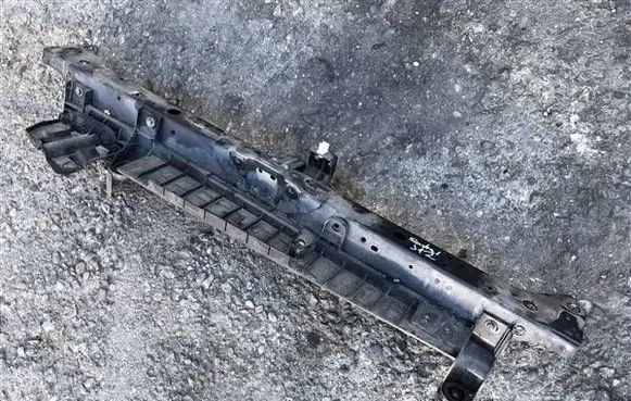 Nissan Qashqai J12 Radiator support slam panel