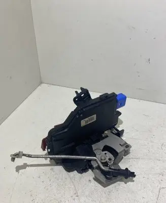 Audi A8 S8 D3 4E Rear door lock 4E0839016 PA6630XGF