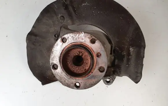 BMW 5 E60 E61 Front wheel hub spindle knuckle 6760953