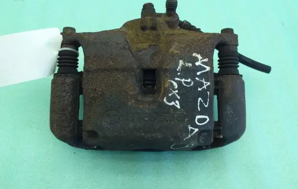 Mazda CX-3 Front brake caliper K1900
