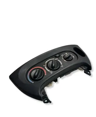 Renault Megane I Climate control unit 657718V