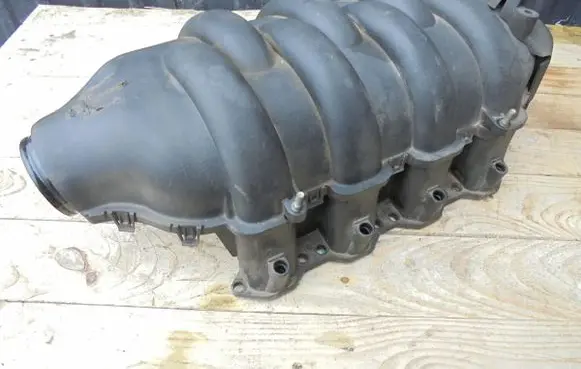 Maserati Quattroporte Intake manifold