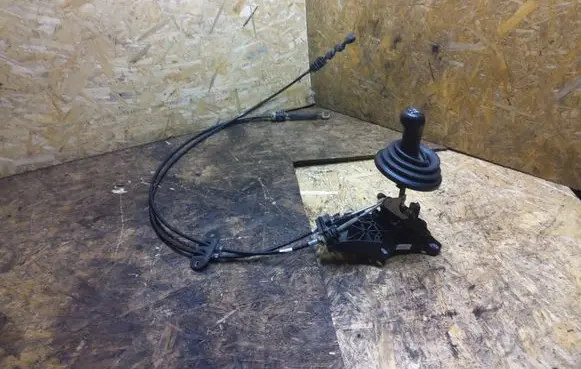 Ford Fiesta Gear shifter/selector 2S6R7C453MF