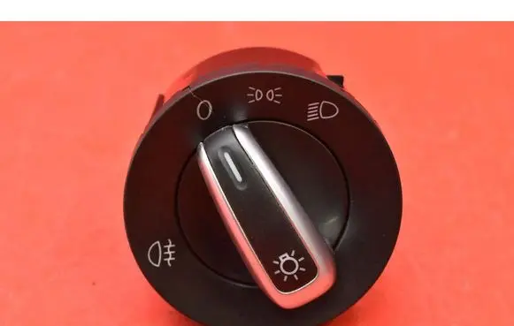 Volkswagen PASSAT B6 Light switch 3C8941431B