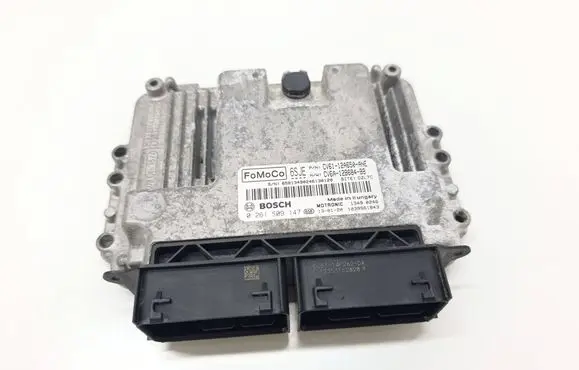 Ford Focus Engine control unit/module CV6112A650ANE CV6A12B684BB 0261S09147