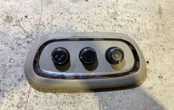 Dodge Durango Climate control unit P5LM44HDAAA