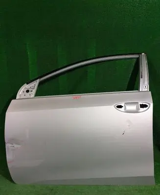 Toyota Corolla E160 E170 Front door