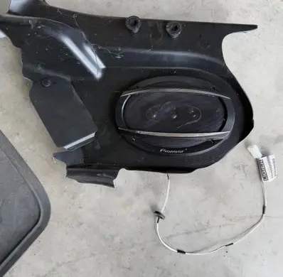 Ligier JS 60 Parcel shelf speaker 