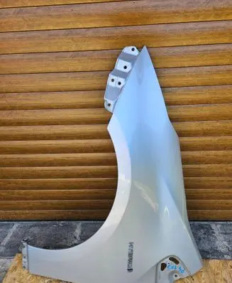 Toyota Prius (XW50) Fender