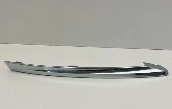 Volvo XC60 Front bumper splitter molding 32227906