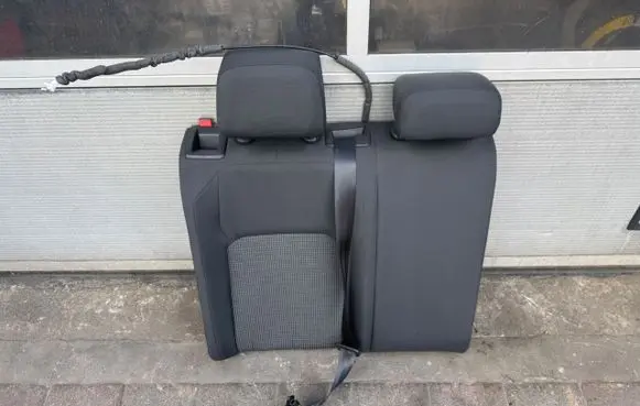 Volkswagen Golf VIII Rear seat 