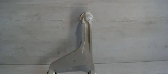 Infiniti Q50 Front lower control arm/wishbone