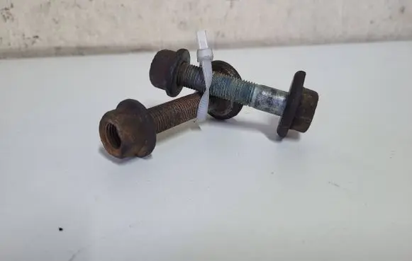 Mercedes-Benz Vito Viano W639 Rear suspension camber bolt 