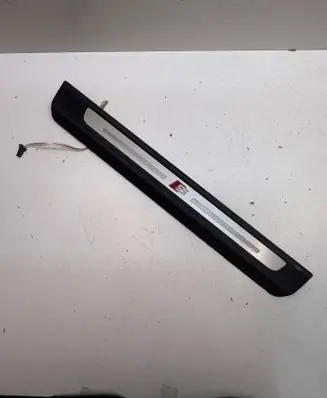 Audi Q7 4M Front sill trim cover 4M8947406A 638221 280819