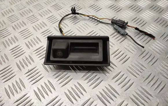 Volkswagen Jetta VI Tailgate handle with camera 5C6827566D