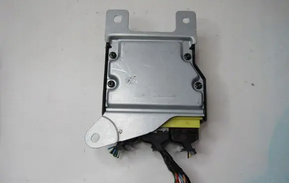 Nissan Qashqai Bonnet Pedestrian Airbag Actuator 680925300D