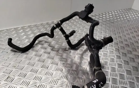 Volvo V60 Engine coolant pipe/hose 31474983