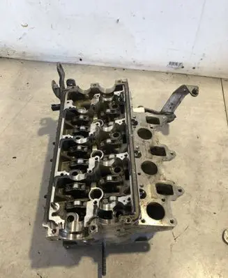 Volkswagen Polo V 6R Engine head 03P103373 03P103 373V300
