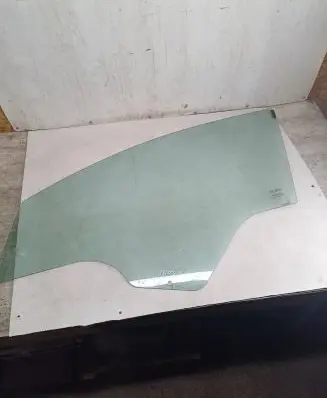 Fiat Bravo Front door window glass four-door 43R001099 DOT37AS2M47