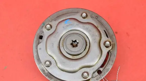 Chevrolet Orlando Crankshaft pulley F-34735220