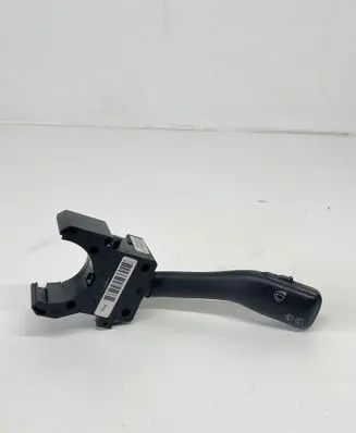 Volkswagen Golf IV Wiper control stalk 4B0953503F CZK0301202012