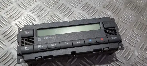 Volkswagen PASSAT B5.5 Climate control unit 3b1907044j