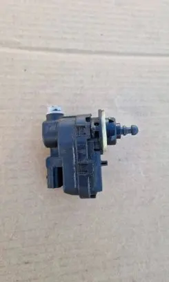 Toyota Yaris Cross Headlight level adjustment motor 90013783