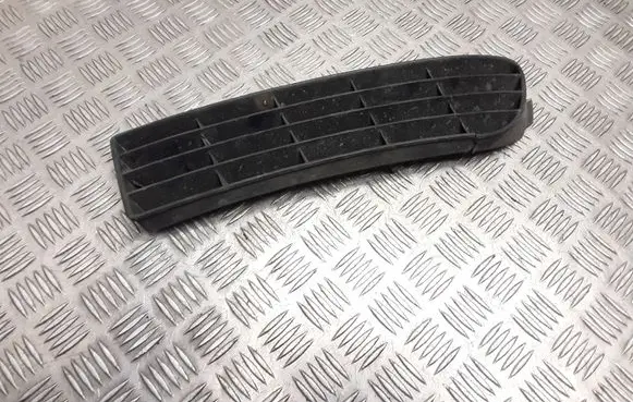 Audi A6 S6 C4 4A Front bumper lower grill 4A0807345J