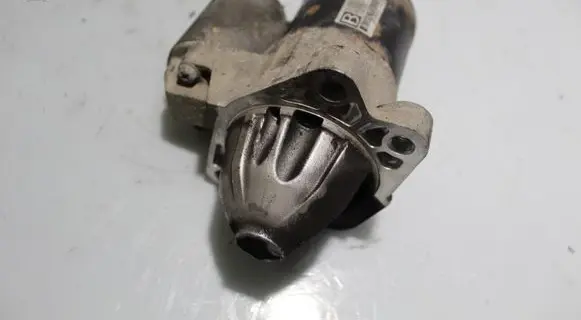Mazda 2 Starter motor M000T32771