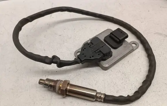 Mercedes-Benz E W212 Lambda probe sensor A0009055712 0009055712 A3C02860200618