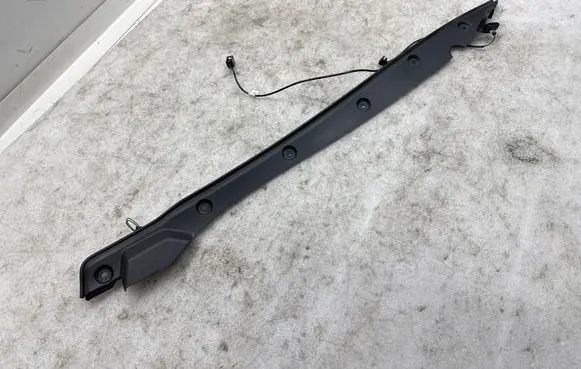 Tesla Model X Other rear door trim element 105629900 103657900D 3021327