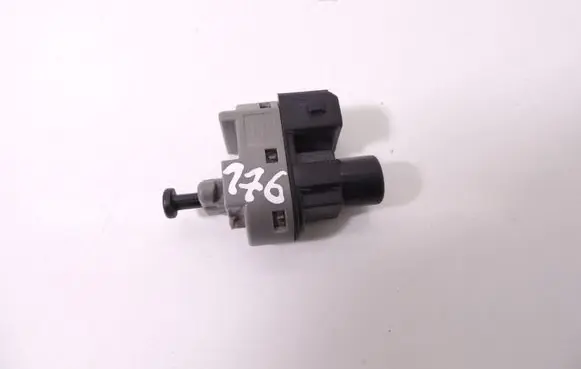 Ford Mondeo Mk III Brake pedal sensor switch 1S7T13480AA D176