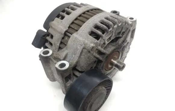 BMW 1 E81 E87 Generator/alternator 7550469 715017 0121715017