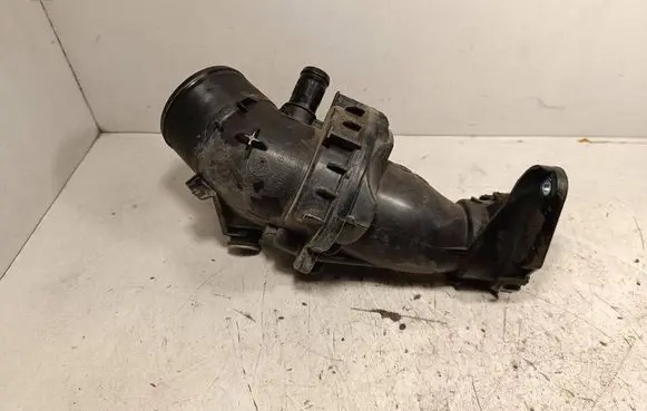Air conditioning (A/C) pipe/hose