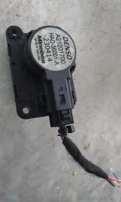 Renault Captur Air flap motor/actuator A21201700