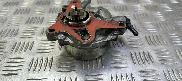 Ford Kuga II Vacuum pump 9674192280
