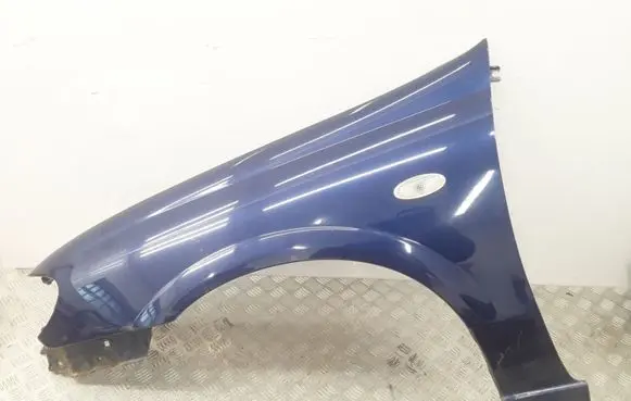 Nissan Almera N16 Fender
