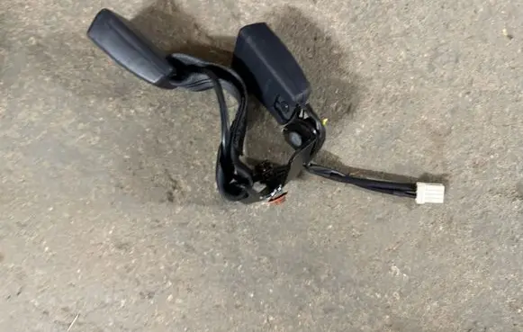 KIA Rio Rear seatbelt buckle