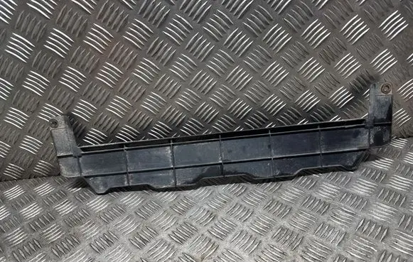 Mitsubishi L200 Intercooler air guide/duct channel 1360A007