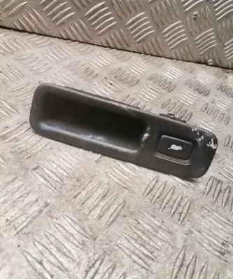 Honda Accord Tailgate/boot open switch button m20419