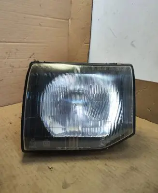 Mitsubishi Pajero Headlight/headlamp 11087747 020340 2V60755W