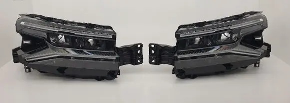 Citroen C5 Aircross Headlights/headlamps set 9845355980