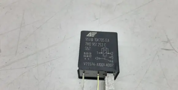 Audi Q7 4L Other relay 7M0951253C