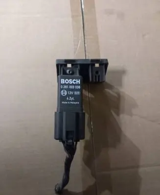 Seat Altea XL Glow plug pre-heat relay 0281003038