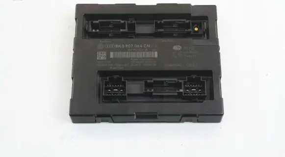 Audi A4 S4 B8 8K Comfort/convenience module 8K0907064CN