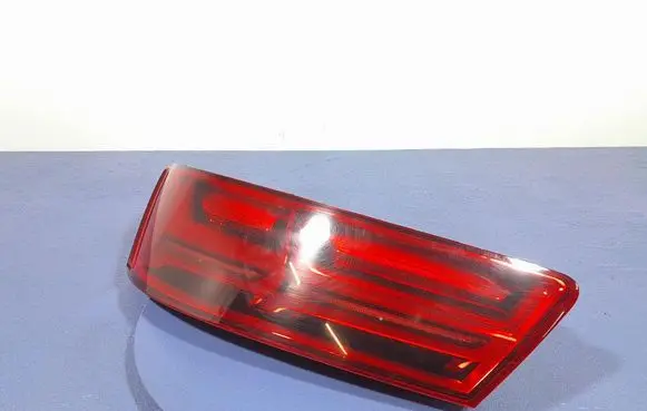 Audi Q7 4L Rear/tail lights 4M0945093M