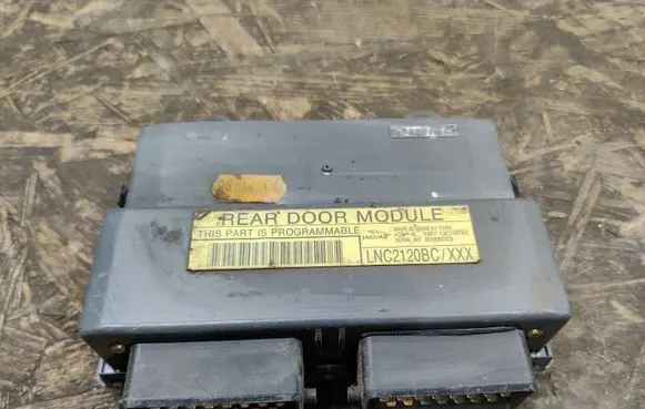 Jaguar XJ X308 Door control unit/module LNC2120BC